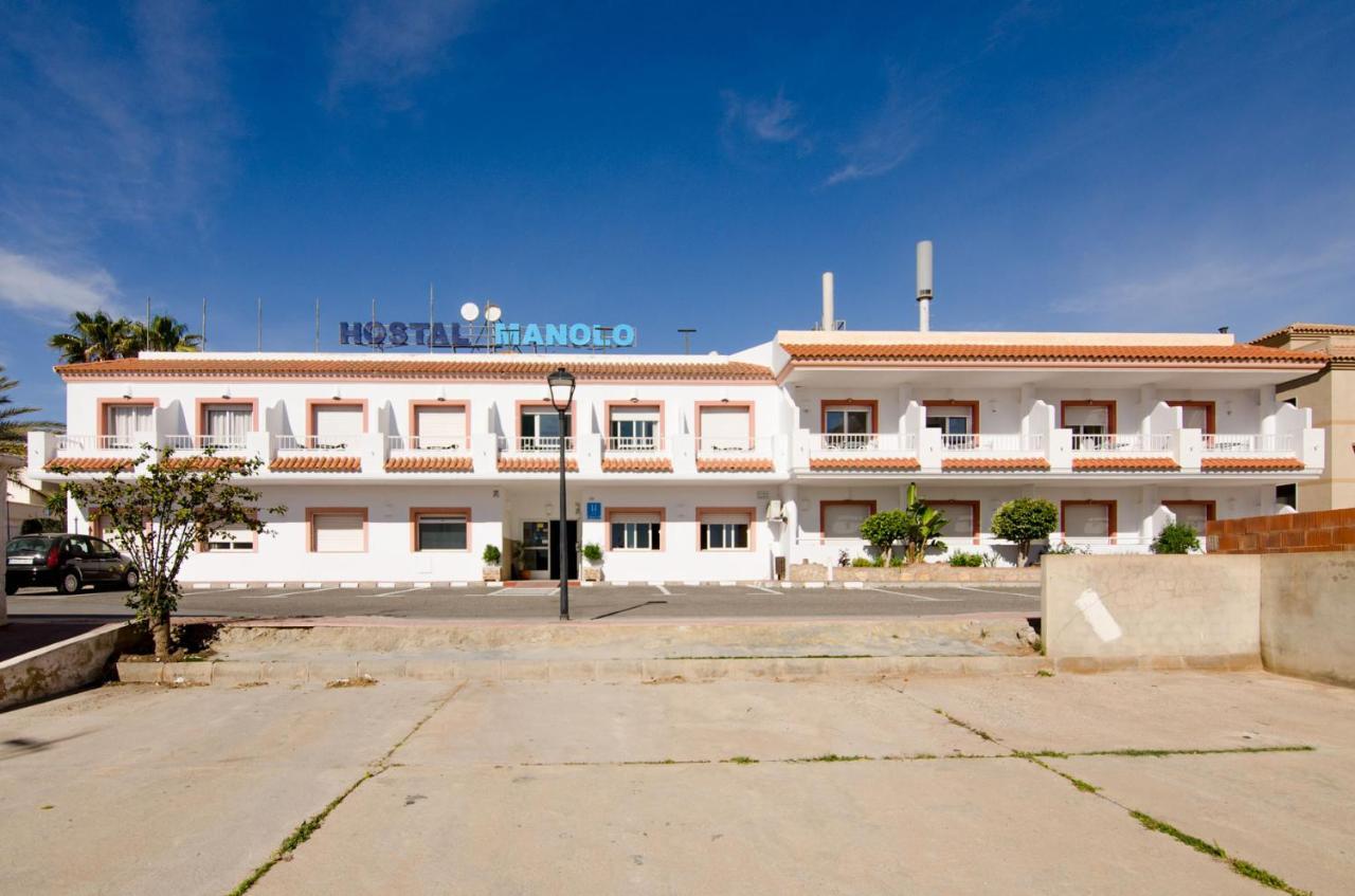 Hostal Manolo Garrucha Bagian luar foto